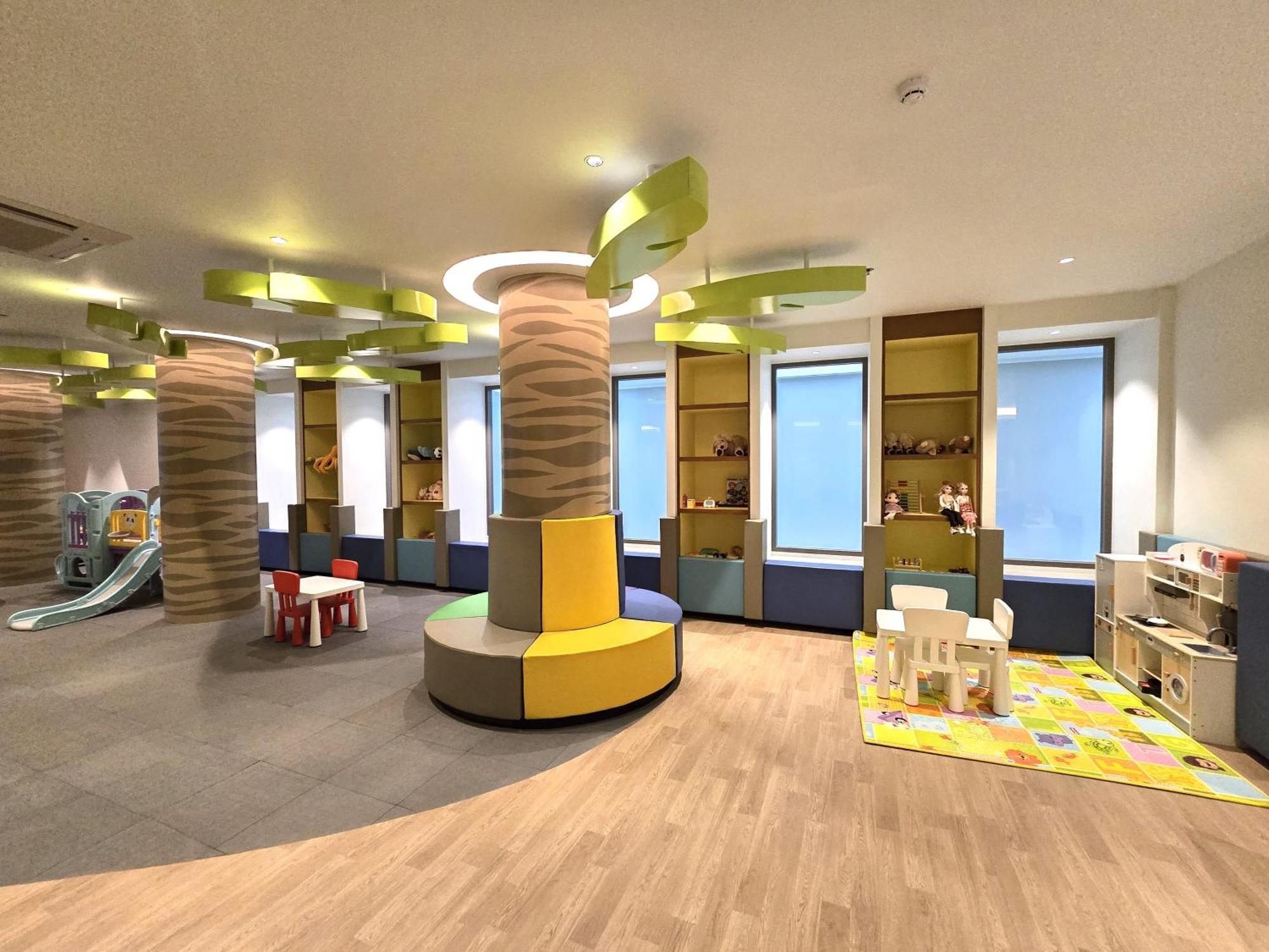 Oceanfront Beach Resort - Sha Extra Plus Patong المظهر الخارجي الصورة The Children's Museum of Oak Park