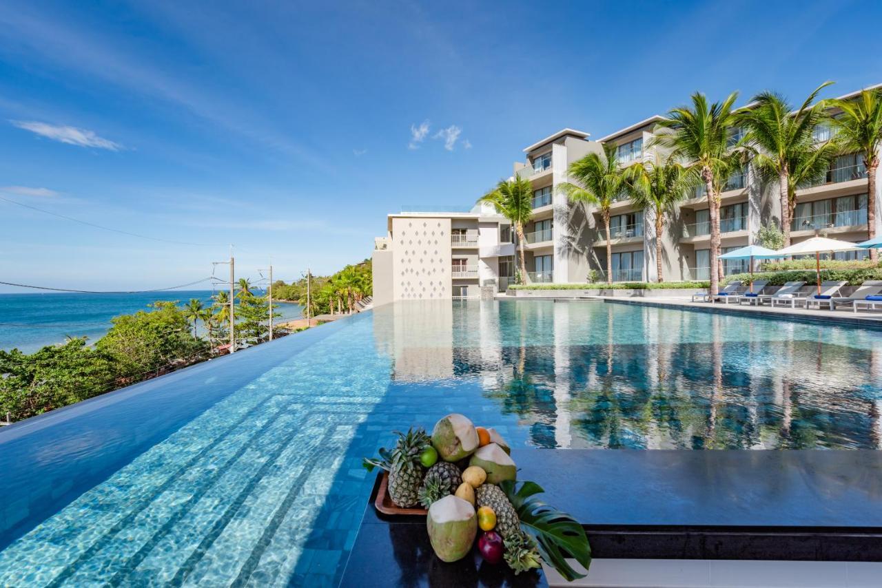 Oceanfront Beach Resort - Sha Extra Plus Patong المظهر الخارجي الصورة The resort's infinity pool